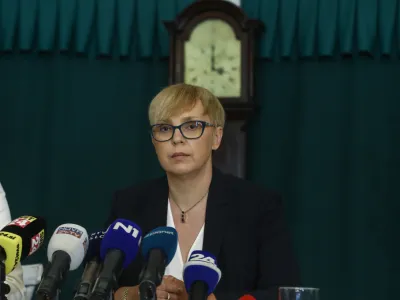 Nata&scaron;a Pirc Musar, kandidatka za predsednico republike<br><br>23.06.2022 - Predsedni&scaron;ke volitve 2022 - novinarska konferenca pravnice Nata&scaron;e Pirc Musar, na kateri bo sporočila svojo odločitev glede kandidature na predsedni&scaron;kih volitvah<br><br>FOTO: Luka Cjuha