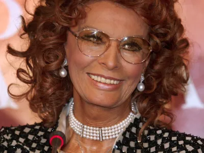 Italian actress Sofia Loren smiles during a press conference after her visit to the of Cid Campeador exhibition in the Cathedral of Burgos, in Burgos, Spain, Friday Nov. 2, 2007. (AP Photo/Israel Lopez Murillo)