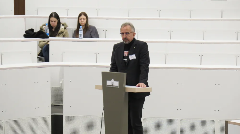 Maribor, Filozofska fakulteta Univerze v Mariboru.<br>Mednarodni znanstveni simpozij z naslovom Prelomni dogodki leta 1917.<br>Predsednik organizacijskega odbora Darko Fris.