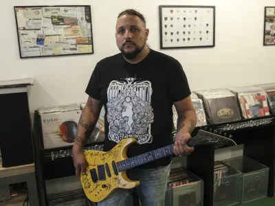 Gregor Torkar je prepričan, da je Kamnik, ki je po njegovem mnenju sredi&scaron;če slovenskega craft pivovarstva, zrel tudi za svojo prodajalno vinilnih plo&scaron;č.&nbsp;