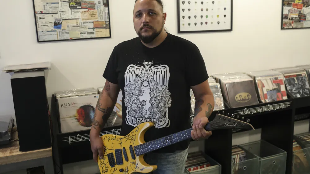 Gregor Torkar je prepričan, da je Kamnik, ki je po njegovem mnenju sredi&scaron;če slovenskega craft pivovarstva, zrel tudi za svojo prodajalno vinilnih plo&scaron;č.&nbsp;