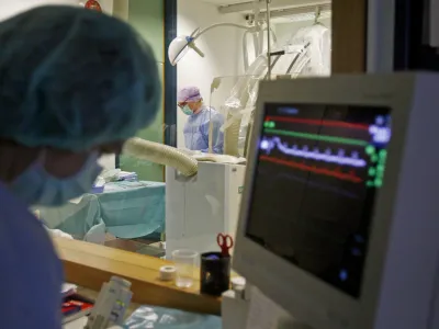 V zdravstvu opozarjajo, da jih je od poročanja o nevarnih dogodkih odvračala zme&scaron;njava v tem sistemu, skrbela pa jih je tudi zaupnost podatkov. Fotografija je simbolična.&nbsp;