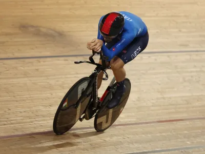 Cycling - Tissot UCI Track World Championships 2022 - The National Velodrome, Saint-Quentin-En-Yvelines, France - October 14, 2022 Italy's Filippo Ganna in action during the Men's Individual Persuit REUTERS/Matthew Childs