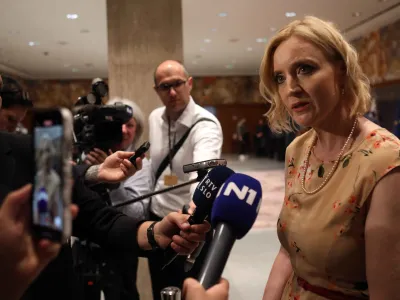 Mojca &scaron;etinc Pa&scaron;ek<br><br>- 13.05.2022 &ndash; Državni zbor (DZ) &ndash; 1. ustanovna seja DZ - novoizvoljeni poslanci in poslanke prve seje 9. parlamentarnega sklica -<br><br>//FOTO: Tomaž Skale<br>