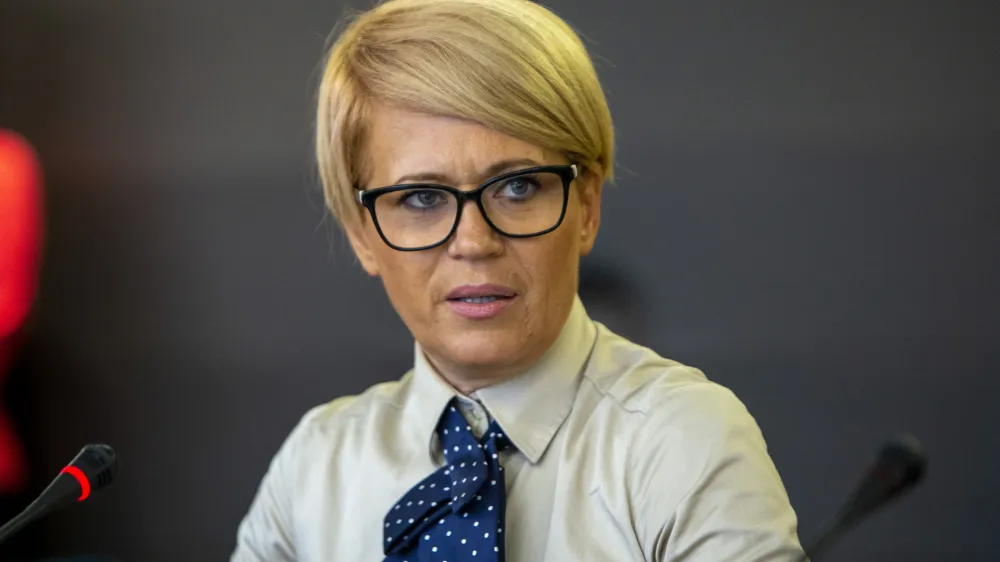 - Aleksandra Pivec, kandidatka za ministrico za kmetijstvo, gozdarstvo in prehrano - 04.09.2018 - Odbor DZ za kmetijstvo, gozdarstvo in prehrano - predstavitev kandidatke za ministrico za kmetijstvo, gozdarstvo in prehrano Aleksandre Pivec - zasli&scaron;anje ministrskih kandidatov za vlado Marjana &Scaron;arca - //FOTO: Matjaž Ru&scaron;t