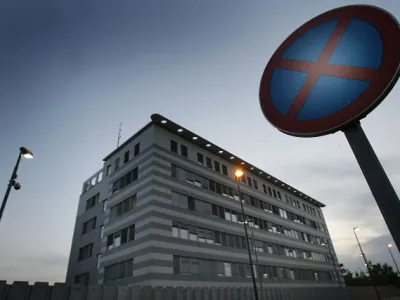 Po pol leta so končno vzpostavljeni pogoji, da državni zbor lahko nadzira varnostne in obve&scaron;čevalne službe.&nbsp;