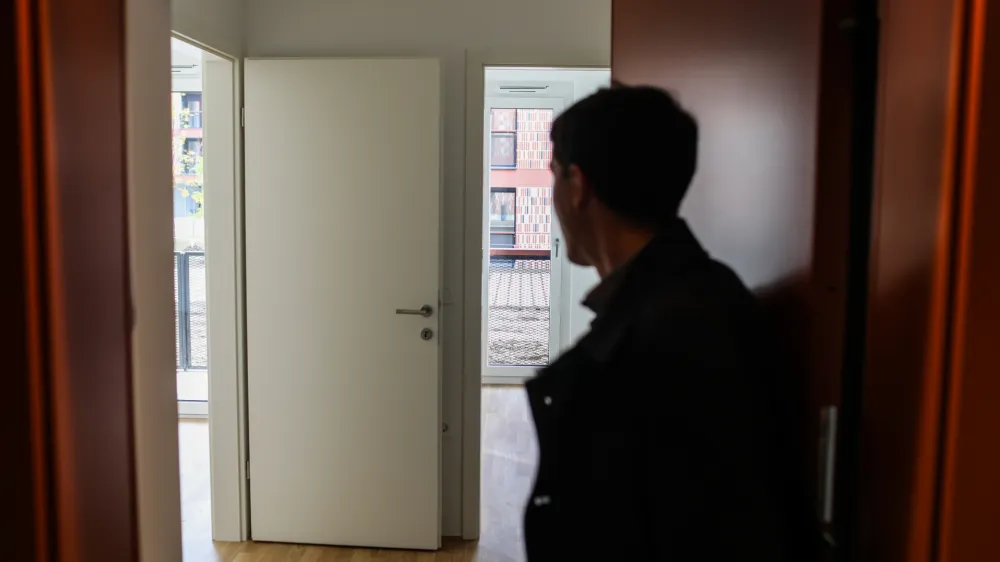 - stanovanje- 25.10.2021 &ndash; Stanovanjska soseska Novo Brdo v Ljubljani - nova soseska z 18 večstanovanjskimi objekti in 498 stanovanji z dvema kompleksoma podzemnih garaž namenjenih predvsem mladim družinam - slavnostno odprtje ob 30-letnici delovanja Stanovanjskega sklada RS - //FOTO: Bojan Velikonja