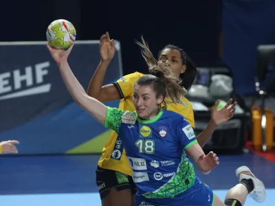 - 06.11.2022 &ndash; ženski rokomet &ndash; Slovenija: &Scaron;vedska, EHF&nbsp;evropsko prvenstvo&nbsp;v&nbsp;rokometu&nbsp;za&nbsp;ženske v Sloveniji:&nbsp;skupina B&nbsp;//FOTO: Bojan Velikonja