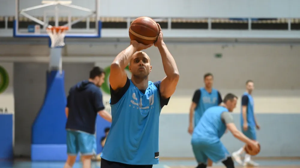 - 08.11.2022 &ndash; slovenska ko&scaron;arkarska reprezentanca - trening - priprave na novi dve kvalifikacijski tekmi z Izraelci in Nemci za svetovno prvenstvo leta 2023 //FOTO: Nik Erik Neubauer