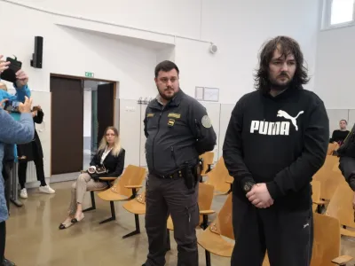 Julija je povedala, da sta s Sebastienom &scaron;e vedno v zvezi.