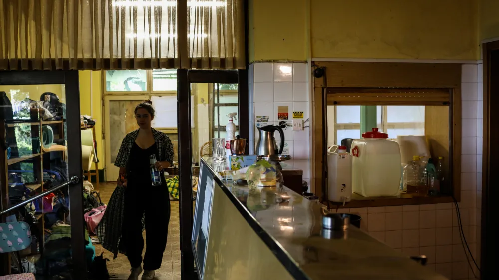 - 13.09.2022 - Participativna Ljubljanska Avtonomna Cona PLAC - skvoterji &ndash; opu&scaron;čena stavba v lasti DUTB, Linhartova cesta 43 za Bežigradom //FOTO: Bojan Velikonja