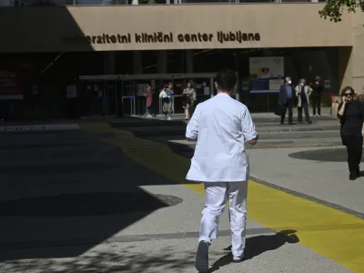 zdravstveni delavci - Univerzitetni klinični center - UKC Ljubljana<br><br><br>- 22.09.2022 &ndash; simbolična fotografija &ndash; javno zdravstvo - zdravstveni sistem &ndash; zdravje &ndash; <br><br>//FOTO: Nik Erik Neubauer