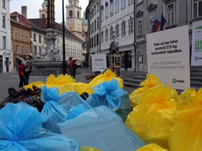 - 08.09.2014  - ekologi brez meja Zero Waste Slovenija - vstop prvih &scaron;tirih slovenskih občin Ljubljana, Borovnica, Log- Dragomer in Vrhnika v slovensko in evropsko mrežo lokalnih skupnosti, ki si prizadevajo postati družba brez odpadkov.//FOTO: Jaka Gasar
