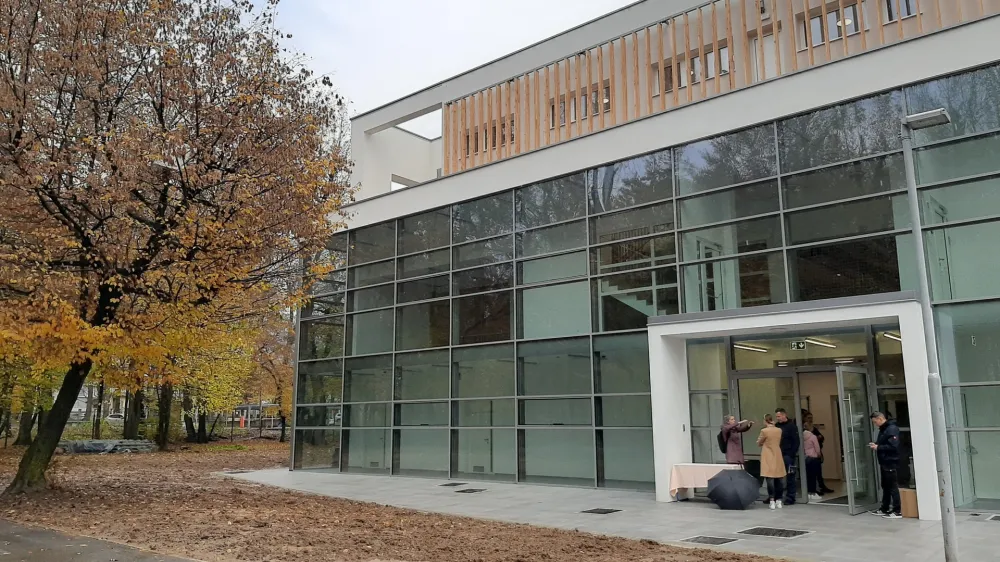 Učenci in zaposleni v O&Scaron; Staneta Žagarja Kranj komaj čakajo, da bodo lahko začeli uporabljati nove &scaron;olske prostore.