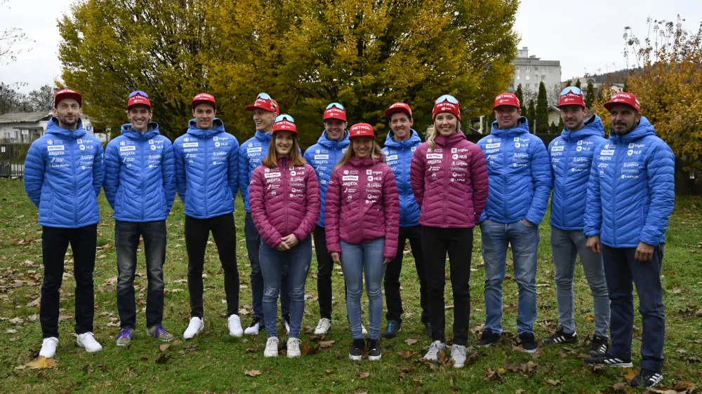 - 23.11.2022 - mo&scaron;ka in ženska biatlonska reprezentanca pred bližnjim začetkom nove tekmovalne sezone in svetovnega pokala. //FOTO: Nik Erik Neubauer