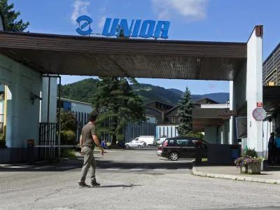 - 27.08.2014 - Podjetje UNIOR Kova&scaron;ka industrija d.d., Zreče, proizvodnja ročnega orodja - izdeluje in dobavlja najpomembnej&scaron;im evropskim avtomobilskim proizvajalcem različne kovane dele pogonskih agregatov, stavba//FOTO: Bojan Velikonja