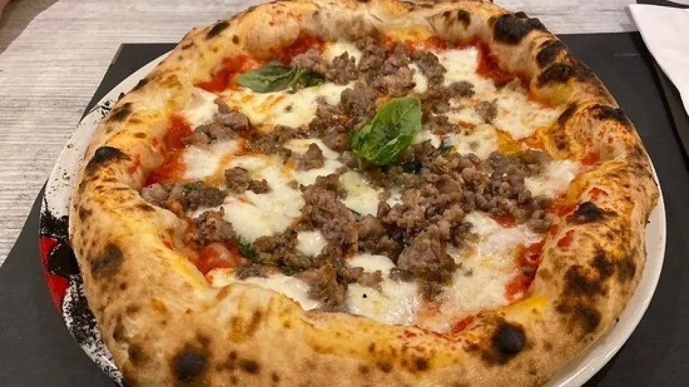 Najbolj&scaron;a pizza