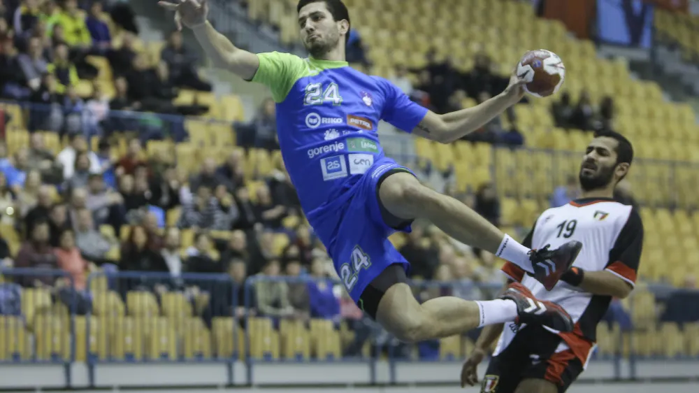 Mario &Scaron;o&scaron;tarič- 27.12.2014 - prijateljska rokometna tekma med Slovenijo in Egiptom - Slovenija: Egipt 34 - 20  //FOTO: Jaka Gasar