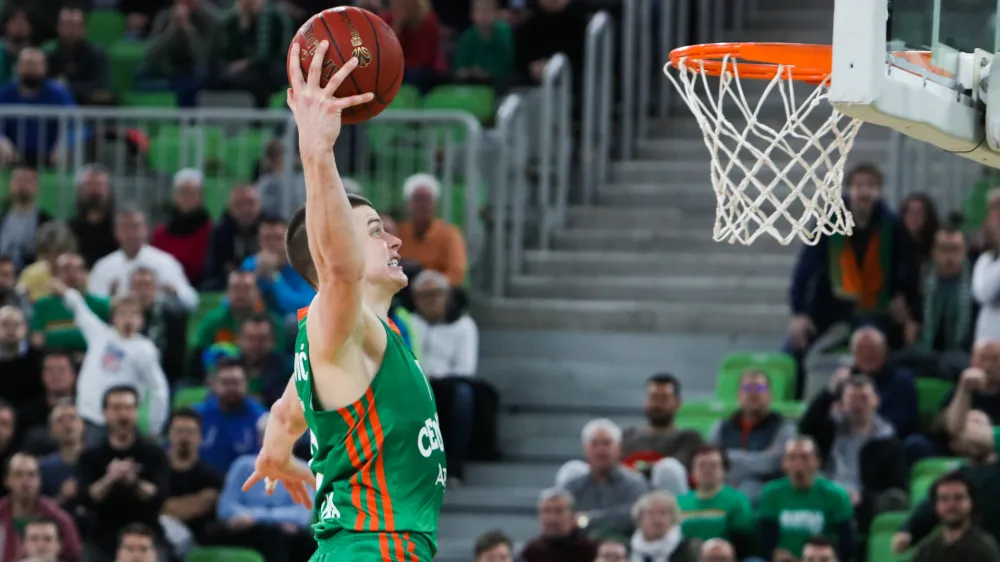 - 06.12.2022 &ndash; ko&scaron;arka - Cedevita Olimpija: Ratiopharm Ulm, evropski pokal, 7. krog: //FOTO: Bojan Velikonja