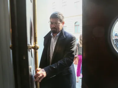 predsednik Konfederacije sindikatov Pergam Jakob Počivav&scaron;ek- 19.10.2018 &ndash; prva pogajanja med vlado s sindikati javnega sektorja o re&scaron;evanju stavkovnih zahtev - //FOTO: Luka Cjuha.