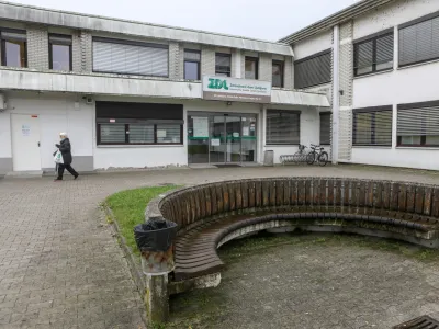 - 08.12.2022 - Zdravstveni dom ZD Fužine, Preglov trg 14 v Ljubljani&nbsp;//FOTO: Luka Cjuha