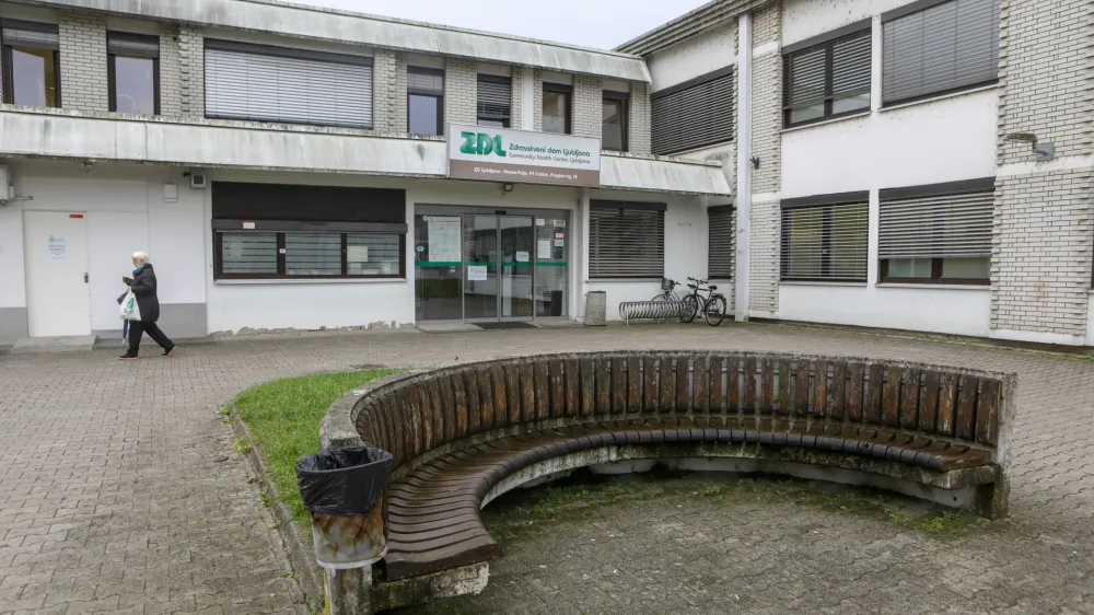 - 08.12.2022 - Zdravstveni dom ZD Fužine, Preglov trg 14 v Ljubljani&nbsp;//FOTO: Luka Cjuha