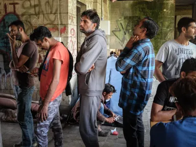 - 12.06.2018 - Bihać,- Migranti 2018 - Bosna in Hercegovina (BIH) - nova migrantska balkanska pot iz Makedonije preko Kosova, Črne gore, Bosne in Hercegovine proti zahodni Evropi - džamijska begunska pot - begunci -  //FOTO: Luka Cjuha.