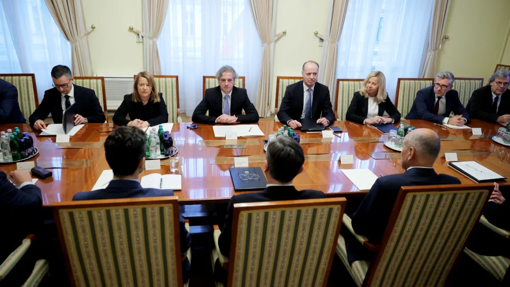 Ljubljana, vlada.<br>Prva redna seja sveta za nacionalno varnost, ki jo je vodil predsednik vlade Robert Golob.