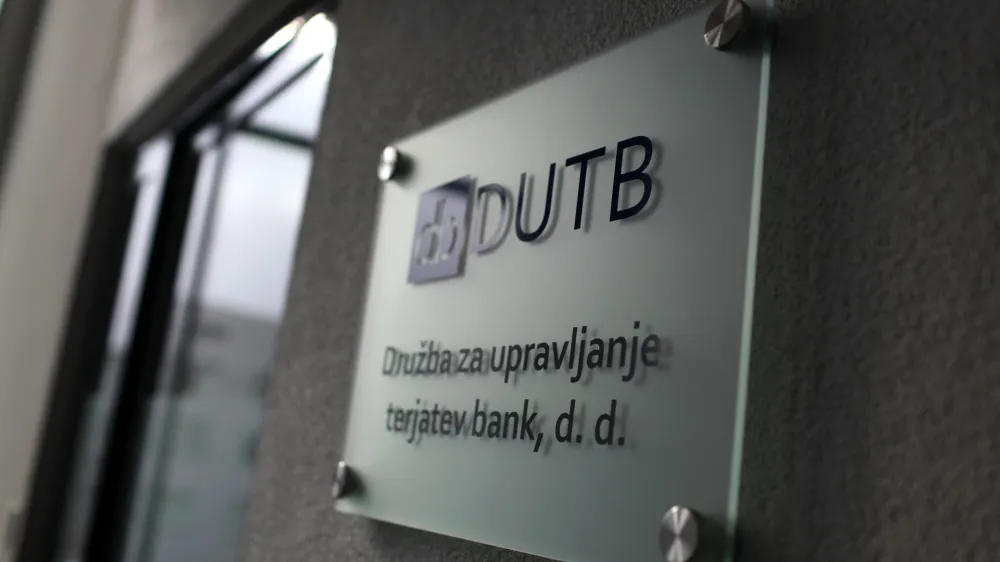 simbolična fotografija - Družba za upravljanje terjatev bank (DUTB) oziroma t.i. slaba banka - - //FOTO: Luka Cjuha