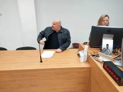 Nenad Durutović je ravnatelju O&Scaron; Ljubečna med drugim očital, da je brezvretenčar, preganjal pa je tudi druge &scaron;olske delavce.