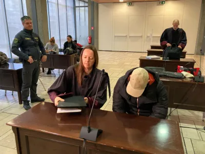 Na sliki se skriva Drejc Kovač, zraven je odvetnica Martina Žaucer Hrovatin<br>kava&scaron;ki klan<br>sojenje