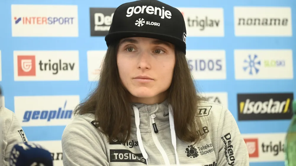 Eva Urevc- 11.11.2022 &ndash; smučarska reprezentance v teku na smučeh pred začetkom nove sezone svetovnega pokala; smučarski tekači //FOTO: Nik Erik Neubauer