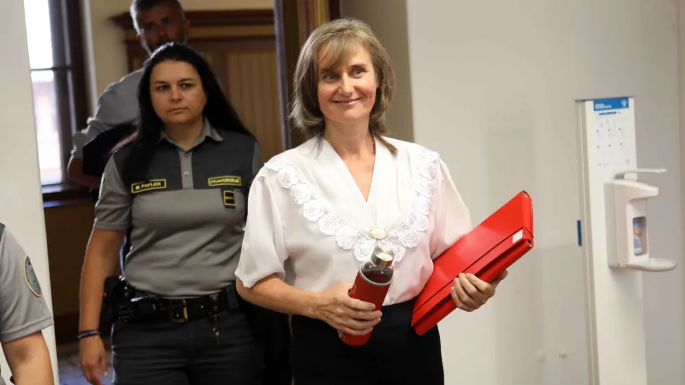 Martina Veseljko, obtožena goljufije, je v priporu že skoraj dve leti.&nbsp;