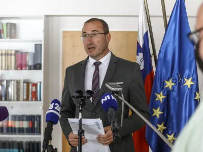 Generalni državni tožilec Drago &Scaron;keta se poteguje za drugi &scaron;estletni mandat na čelu tožilstva.&nbsp;