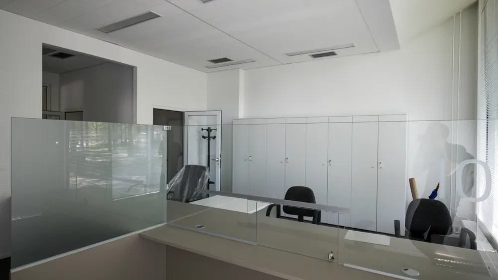 - 18.06.2020 - Upravna enota UE Ljubljana, Linhartova cesta 13 - predstavitev prenovljenih prostorov kjer bodo združene izpostave Bežigrad, Center, Moste-Polje, &Scaron;i&scaron;ka in Vič-Rudnik; //FOTO: Matjaž Ru&scaron;t