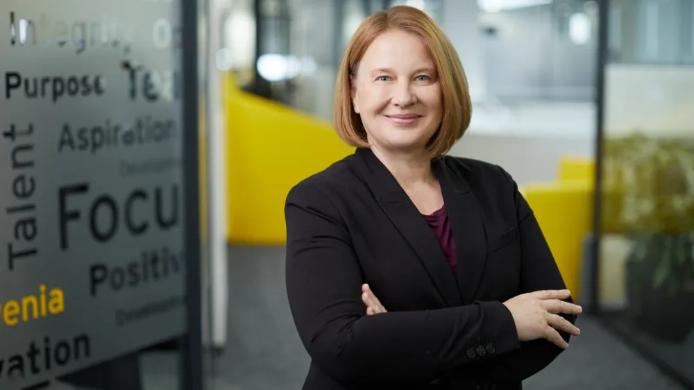 Mojca Emer&scaron;ič<br>vodja_druzinskega_podjetnistva_na_EY_Slovenija