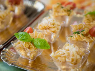 - su&scaron;ene testenine z več beljkovin in manj ogljikovih hidratov Pure Pekarne Pečjak <br><br><br>- 29.01.2016 - In&scaron;titut za nutricionistiko je razglasil najbolj inovativna nova živila, proizvedena v Sloveniji.- //FOTO: Maja Marko