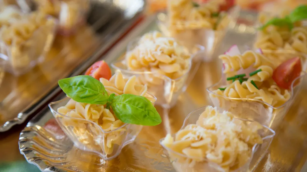 - su&scaron;ene testenine z več beljkovin in manj ogljikovih hidratov Pure Pekarne Pečjak <br><br><br>- 29.01.2016 - In&scaron;titut za nutricionistiko je razglasil najbolj inovativna nova živila, proizvedena v Sloveniji.- //FOTO: Maja Marko