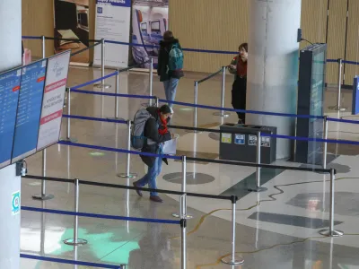 - potni&scaron;ki terminal -&nbsp;- 14.12.2022 - Letali&scaron;če Jožeta Pučnika Brnik &ndash; Aerodrom Ljubljana &ndash; Fraport Slovenija&nbsp;//FOTO: Luka Cjuha