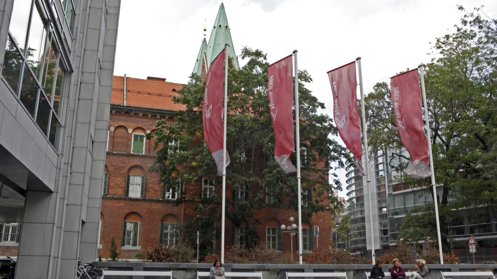 - ilustrativna fotografija - poslovna hi&scaron;a - Nova KBM (NKBM) - Nova kreditna banka Mribor, Ulica Vita Kraigherja 4,,stavba<br><br><br><br><br><br>//FOTO: Jaka Gasar