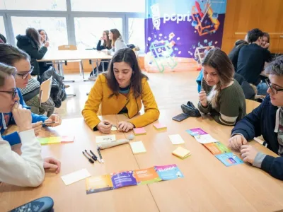 Popri že dvajset let mladim omogoča razvoj lastnih idej in prvo izku&scaron;njo s podjetni&scaron;tvom. F Primorski tehnolo&scaron;ki park