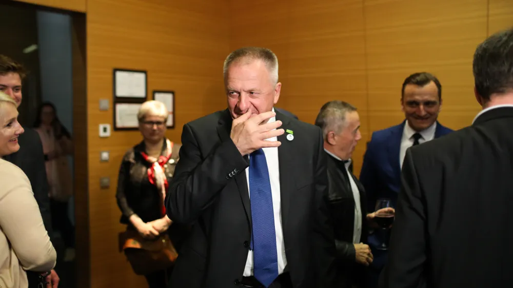 Volilni &scaron;tab POS &ndash; Povežimo Slovenijopredsednik stranke Konkretno Zdravko Počival&scaron;ek.- 24.04.2022 &ndash; Parlamentarne volitve 2022 - Volitve devetega sklica Državnega zbora Republike Slovenije - druge redne državnozborske volitve po letu 2008 //FOTO: Bojan VelikonjaPREGLED LETA 2022