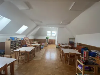 V vrtcu Sonček v Hrastniku so hkrati z energetsko sanacijo stavbe prenovili tudi notranje prostore.&nbsp;