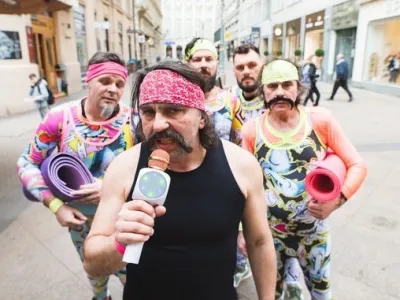 Re&scaron;ki rokerji Let 3 so na natečaj za Doro menda poslali pesem v svojem stilu. F youtube