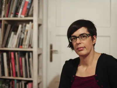 - 11.12.2015 - Jana Putrle Srdić, pesnica in producentka za intermedijsko umetnost, ki občasno pi&scaron;e tekste o umetni&scaron;kem filmu in prevaja poezijo   ///FOTO: Luka Cjuha.