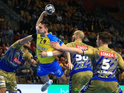 Celje - Dvorana Zlatorog - rokomet - Liga prvakov - RK Celje PL - Kielce - AvtorAndrej Petelin&scaron;ek tilen strmljan