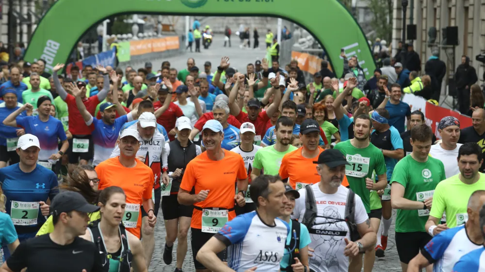 tek trojk - 07.05.2022 &ndash; 64. Pohod Pot ob žici 2022 - Pot spominov in tovari&scaron;tva (PST) &ndash;  //FOTO: Luka Cjuha