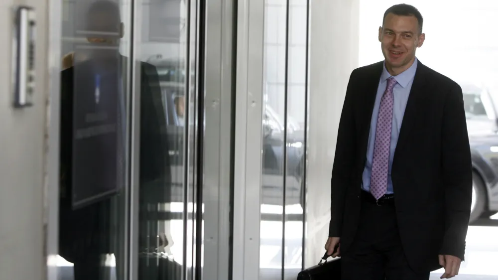 minister za finance dr. Uro&scaron; Čufer (PS),  - 09.5.2013 - Seja Vlade - vlada zaključila obravnavo programa stabilnosti in nacionalnega reformnega programa ter oba ključna programska dokumenta za izhod iz krize //FOTO: Bojan Velikonja