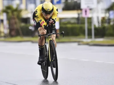 Slovenia's Primoz Roglic pedals during the opening stage of the Tirreno Adriatico cycling race, an individual time trial, in Lido di Camaiore, Italy, Monday, March 6, 2023. (Fabio Ferrari/LaPresse via AP)