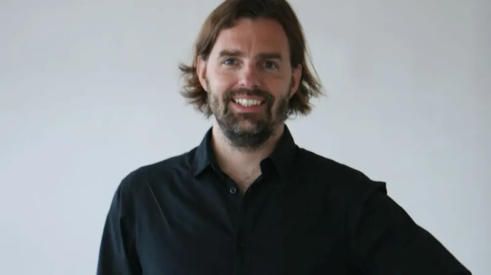 - 13.06.2017 - Uro&scaron; &Scaron;kerl Kramberger, komentator - notranja<br><br><br><br>- Dnevnik 2017 - portreti za komentarje in kolumne - kolumnisti - novinarji - novinar<br><br><br><br>//FOTO: Toma Skale